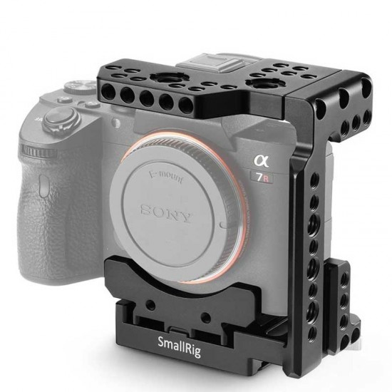 SmallRig 2098 Half Cage para Sony A7R III / A7III / A7II / A7RII / A7SII con sistema QR