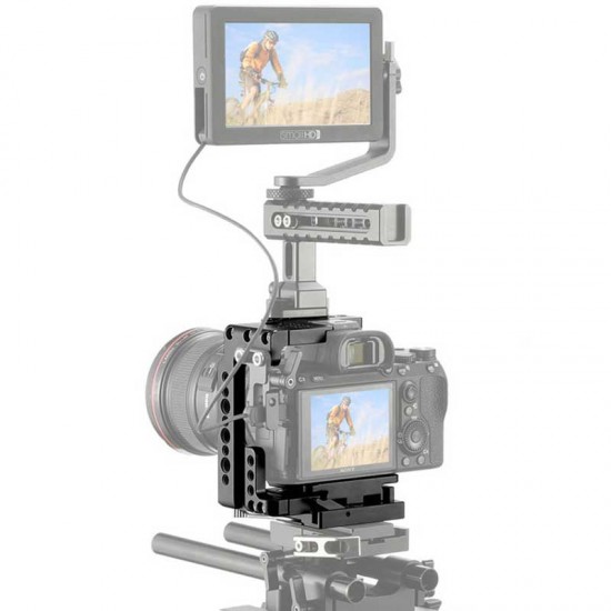 SmallRig 2098 Half Cage para Sony A7R III / A7III / A7II / A7RII / A7SII con sistema QR